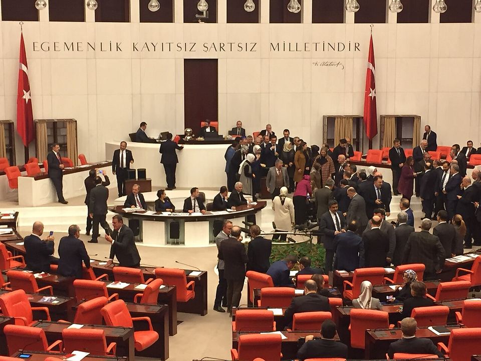 Fotoğraf: Turkish MPs voting for constitution 2017